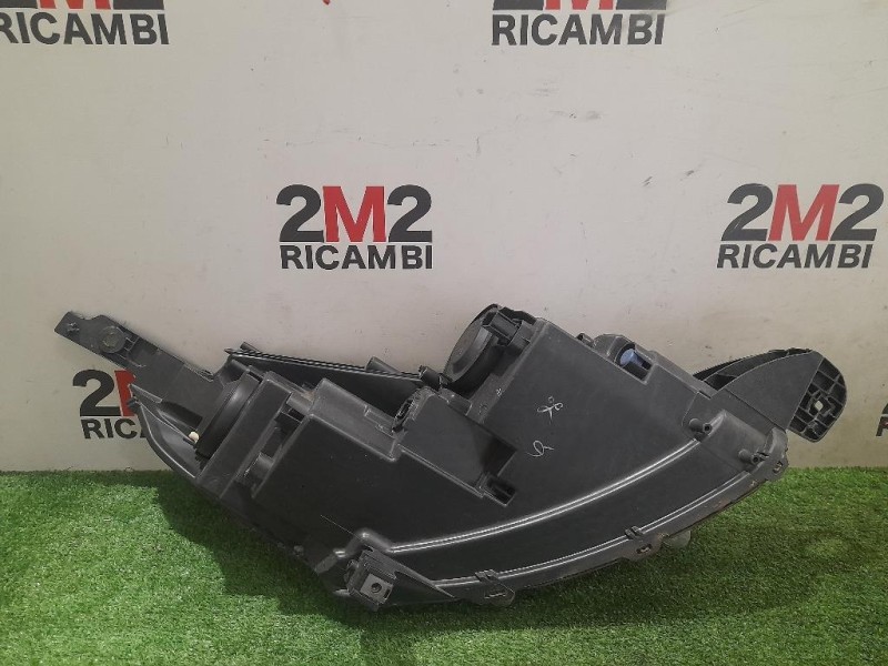 Proiettore ANT SX 9825313980 Peugeot 2008 I 2016