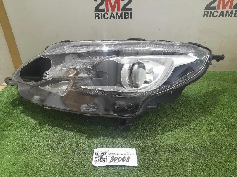 Proiettore ANT SX 9825313980 Peugeot 2008 I 2016