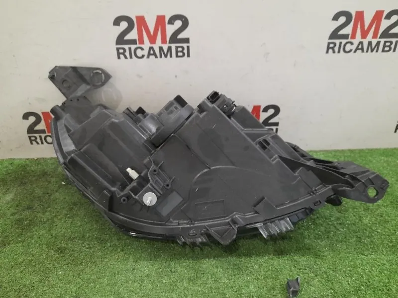 Proiettore ANT SX 9833036380 ECO LED Peugeot 2008 II 2020