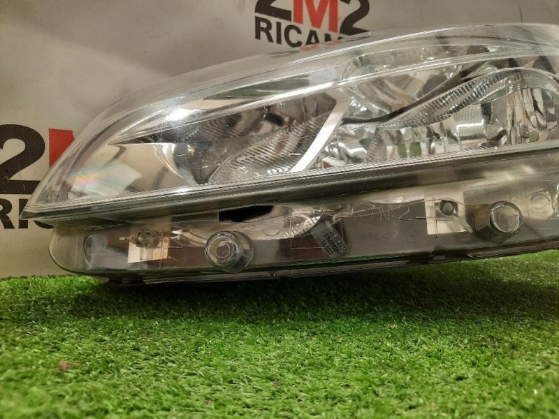 Proiettore ANT SX 9802221880 Peugeot 208 I 2012