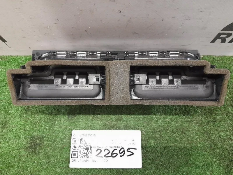 Griglia Condotto ARIA Cruscotto Centrale 8T2820951D Audi A5 8T3 2012