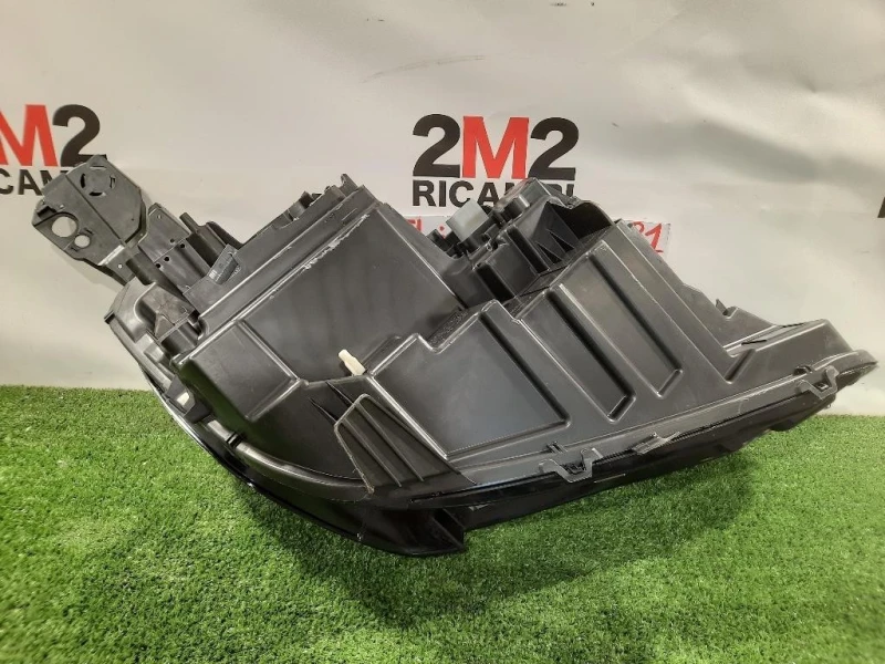 Proiettore ANT SX 98 362 302 8089914773 Peugeot 3008 II 2016