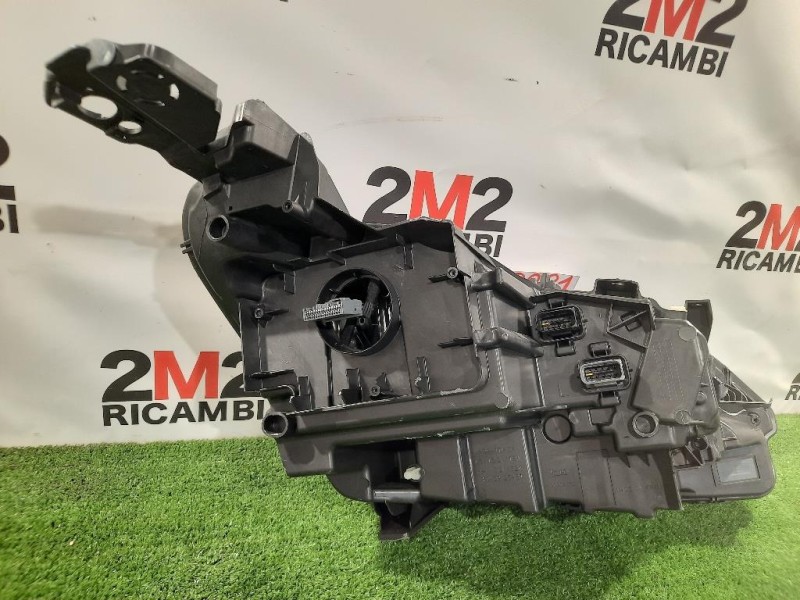 Proiettore ANT SX 98 362 302 8089914773 Peugeot 3008 II 2016