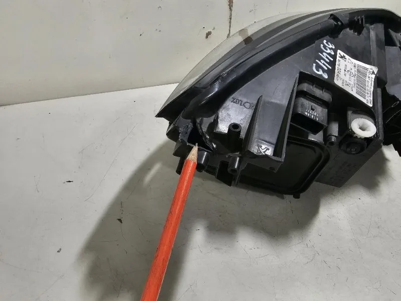 Proiettore ANT SX 9677832480-01 Peugeot 308 I 2008