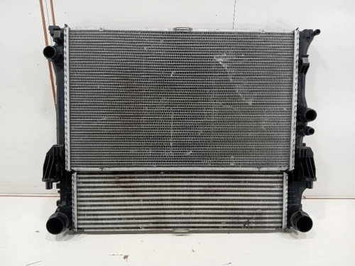 Radiatore Acqua A9105010900A9105000200 Mercedes VITO W447 2014