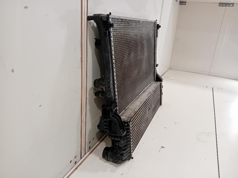 Radiatore Acqua A9105010900A9105000200 Mercedes VITO W447 2014