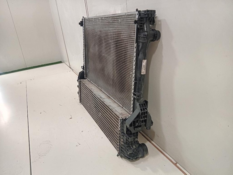 Radiatore Acqua A9105010900A9105000200 Mercedes VITO W447 2014