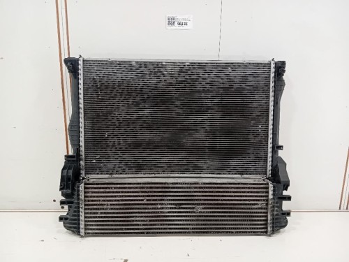 Radiatore Acqua A9105010900A9105000200 Mercedes VITO W447 2014