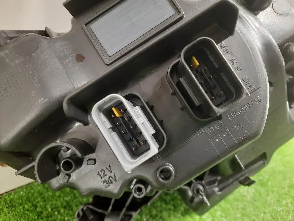 Proiettore ANT SX 9839286380 Peugeot 308 III 2021