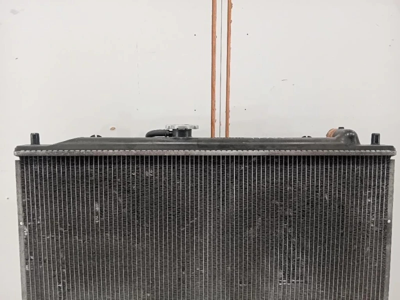 Radiatore Acqua MR404897 Mitsubishi Pajero III 2000