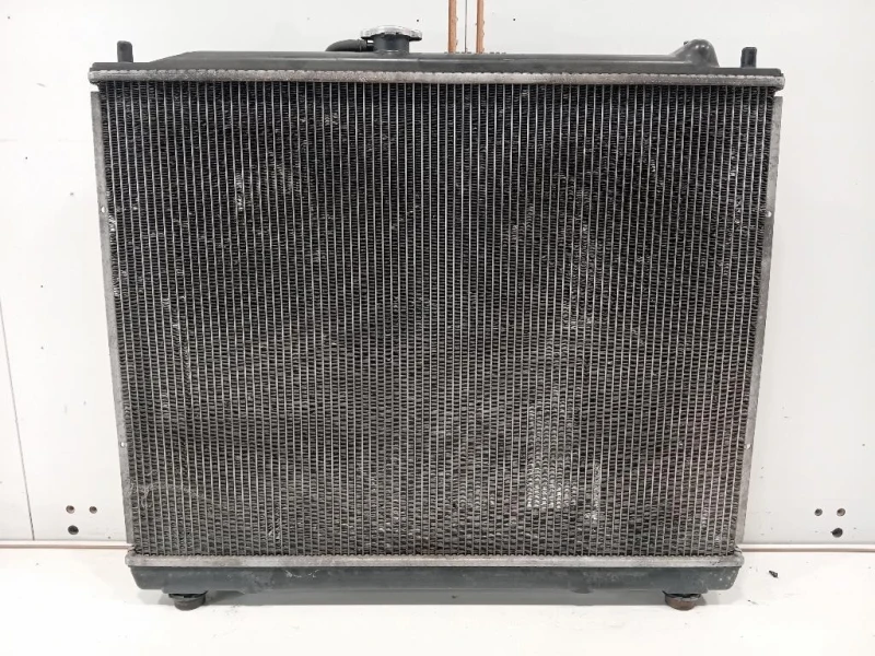 Radiatore Acqua MR404897 Mitsubishi Pajero III 2000