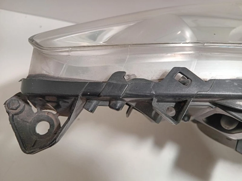 Proiettore ANT SX PROIETTORE ANT SX Peugeot 407 2004