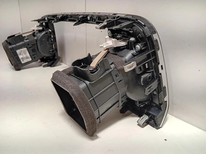 Griglia Condotto ARIA Cruscotto Centrale H8974-20900 Kia Stonic 2017