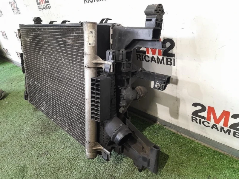 Radiatore Acqua 13267655 Opel Astra J 2010