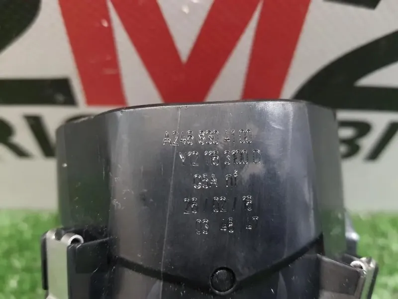 Griglia Condotto ARIA Cruscotto Centrale A24683041002A17 Mercedes Classe B W246 2014