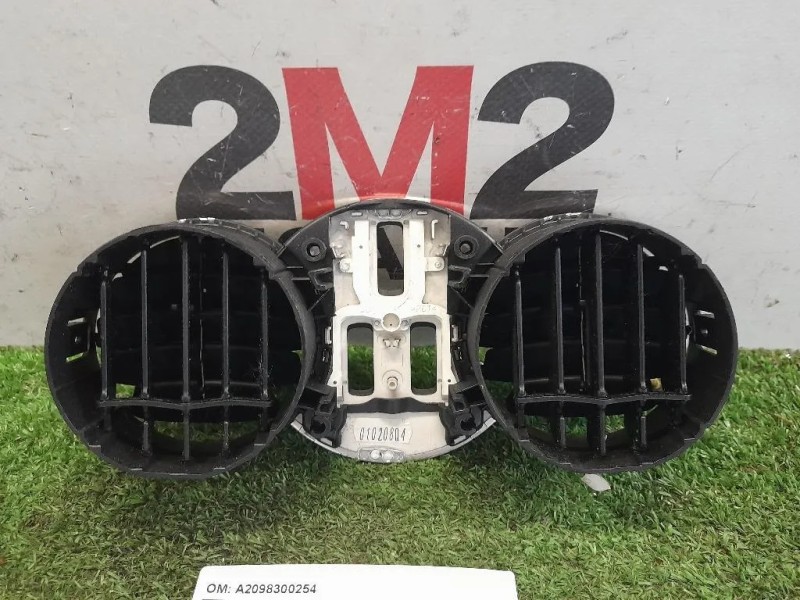 Griglia Condotto ARIA Cruscotto Centrale A2098300254 Mercedes Classe CLK C209 2003