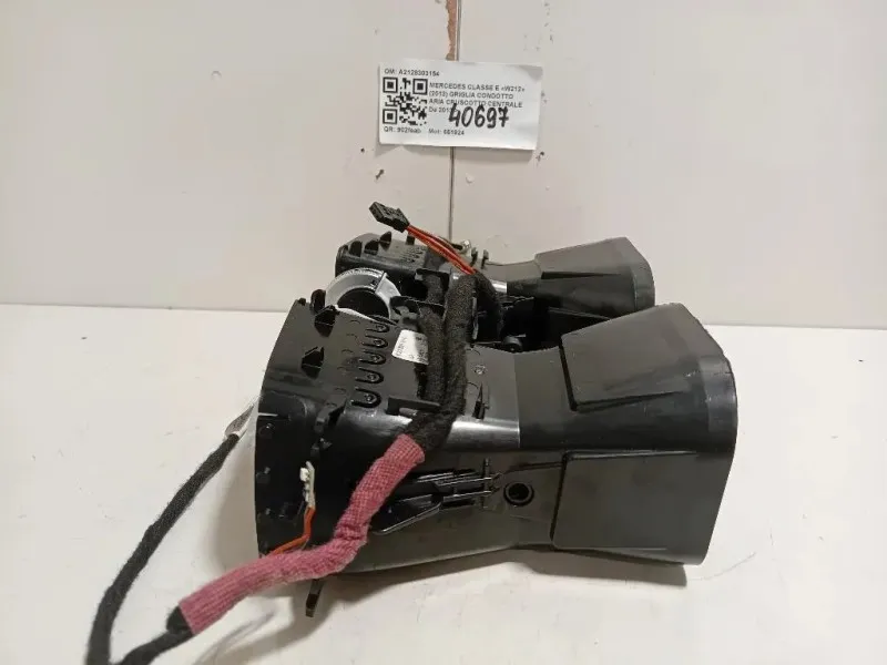 Griglia Condotto ARIA Cruscotto Centrale A2128303154 Mercedes Classe E W212 2013