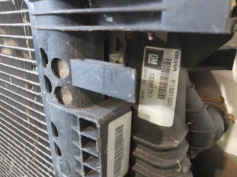 Radiatore Acqua 13241751 Opel Insignia A 2009