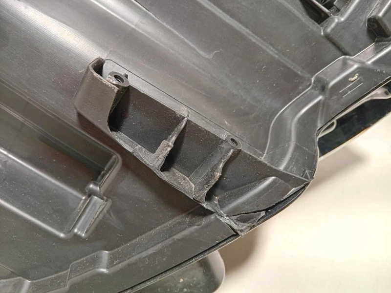 Proiettore ANT SX 260601693R DANNEGGIATO Renault Captur I 2017