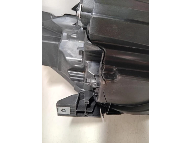 Proiettore ANT SX 260601693R DANNEGGIATO Renault Captur I 2017