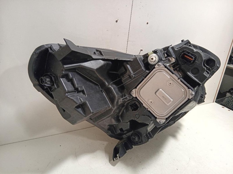 Proiettore ANT SX 260601693R DANNEGGIATO Renault Captur I 2017