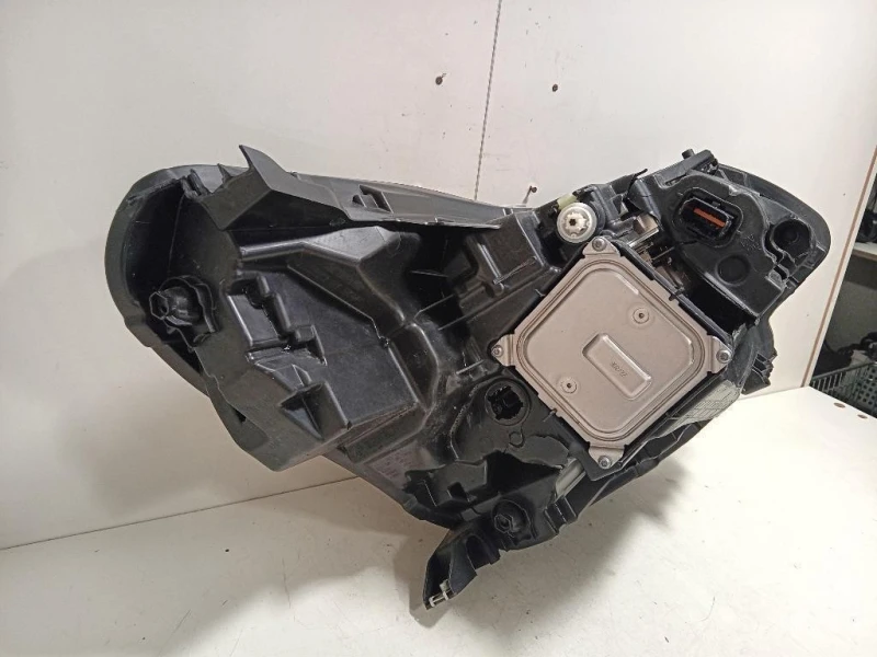 Proiettore ANT SX 260601693R DANNEGGIATO Renault Captur I 2017