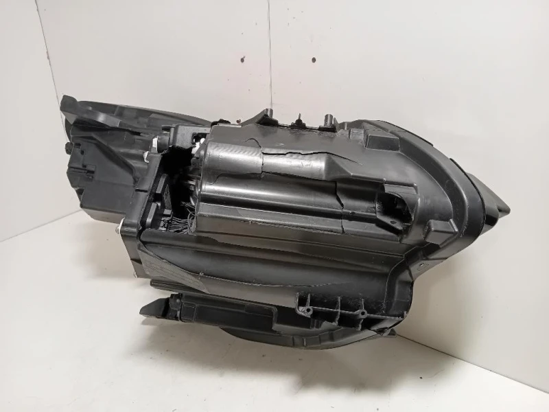 Proiettore ANT SX 260601693R DANNEGGIATO Renault Captur I 2017