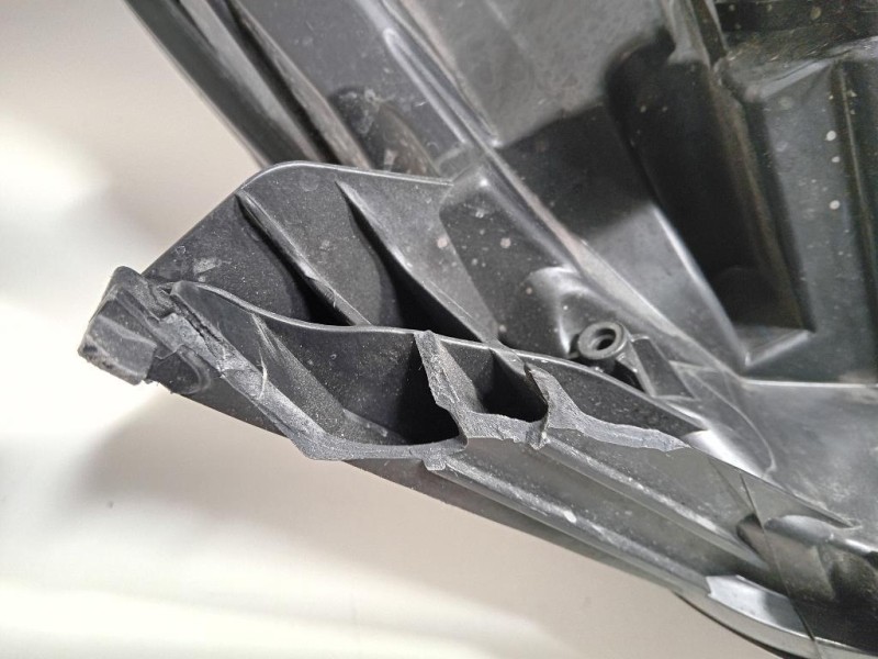 Proiettore ANT SX 260604183R Renault CLIO IV 2013