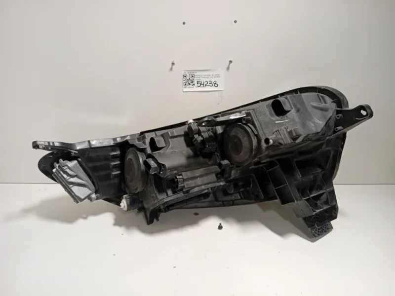 Proiettore ANT SX 260602051R Renault Kadjar 2015