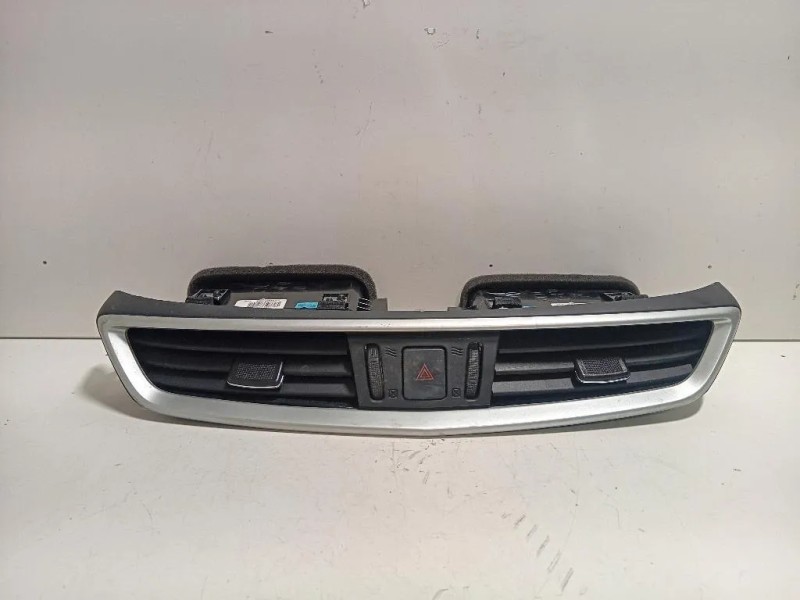 Griglia Condotto ARIA Cruscotto Centrale 687504 Nissan Qashqai II 2014