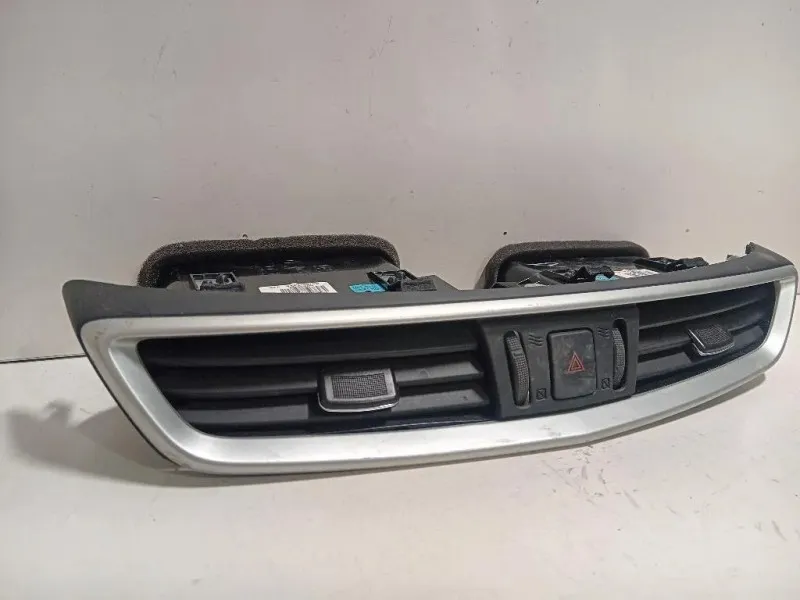 Griglia Condotto ARIA Cruscotto Centrale 687504 Nissan Qashqai II 2014