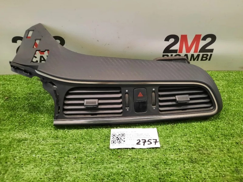 Griglia Condotto ARIA Cruscotto Centrale 687506811R Renault Kadjar 2015