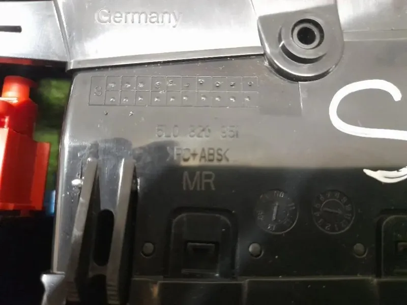 Griglia Condotto ARIA Cruscotto Centrale 5L0820951 Skoda YETI 2010