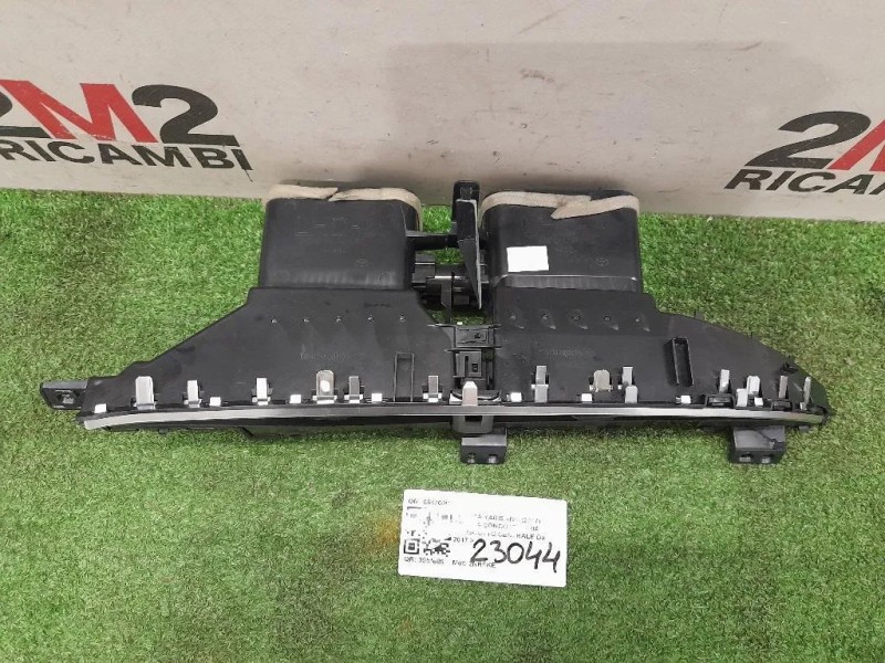 Griglia Condotto ARIA Cruscotto Centrale 556700D240 Toyota Yaris IV 2017