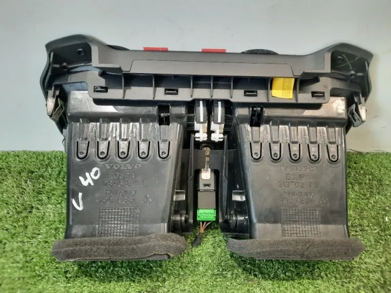 Griglia Condotto ARIA Cruscotto Centrale 1284618 313702 Volvo V40 II 2012