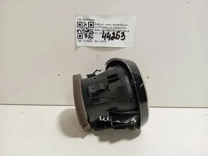 Griglia Condotto ARIA Cruscotto Centrale DX 8X2820951 Audi A1 8XF Sportback 2015