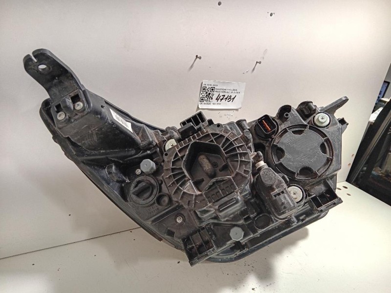 Proiettore ANT SX 83101 35700 Ssangyong Tivoli 2015