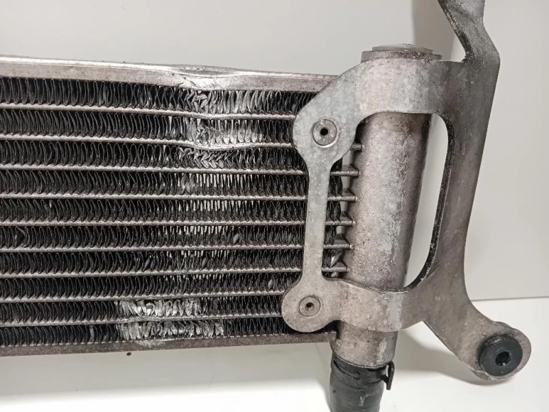 Radiatore OLIO 7L6121212B Audi Q7 4LB 2006