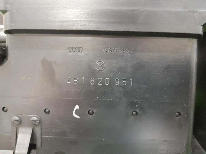 Griglia Condotto ARIA Cruscotto Centrale SUP 4B1820951 Audi A6 4B 1997