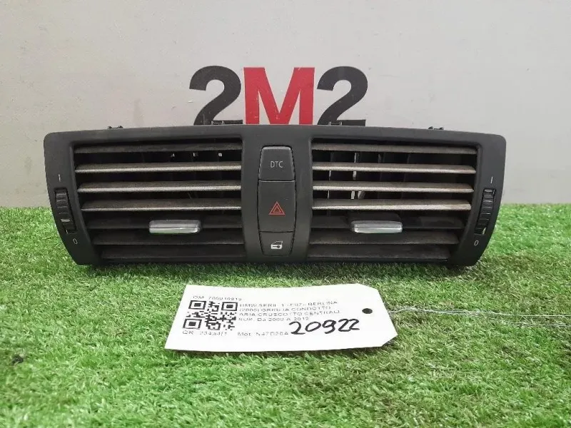 Griglia Condotto ARIA Cruscotto Centrale SUP 705918913 Bmw Serie 1 E87 Berlina 2005