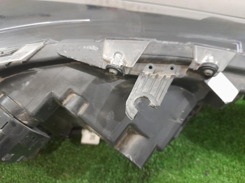 Proiettore ANT SX 8115002T00 Toyota Corolla VI 2018