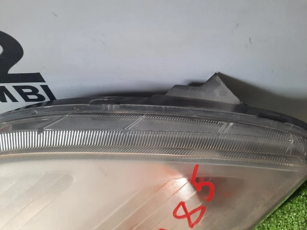 Proiettore ANT SX 811700D120 Toyota Yaris France II 2006