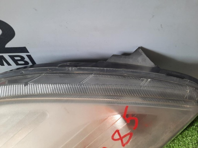 Proiettore ANT SX 811700D120 Toyota Yaris France II 2006