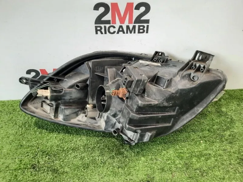 Proiettore ANT SX 811700D120 Toyota Yaris France II 2006
