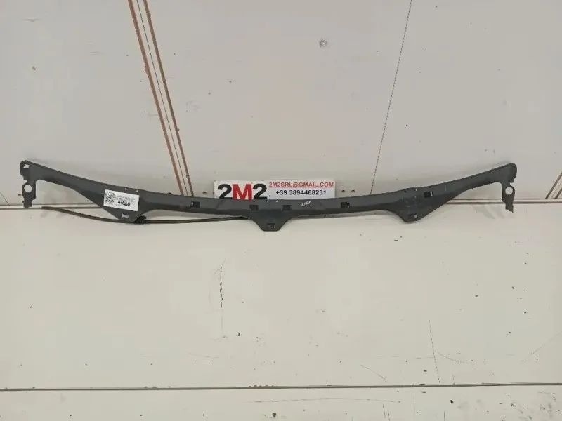 Griglia Condotto ARIA Parabrezza A2058690007 Mercedes Classe C W205 2014