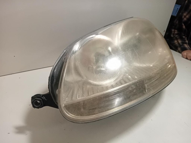 Proiettore ANT SX 1K6941029P Volkswagen GOLF V 2004