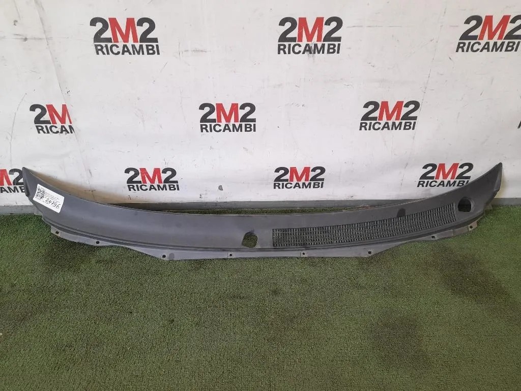 Griglia Copertura Cunetta Acqua MR109226 Mitsubishi L200 II 1997