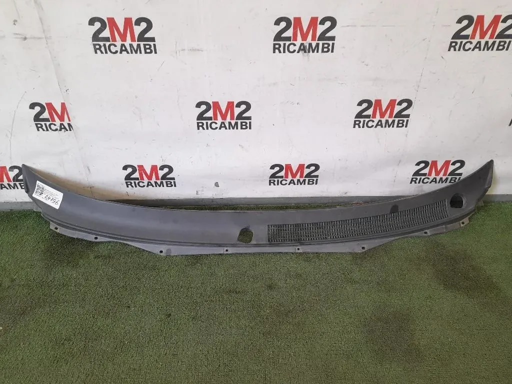 Griglia Copertura Cunetta Acqua MR109226 Mitsubishi L200 II 1997