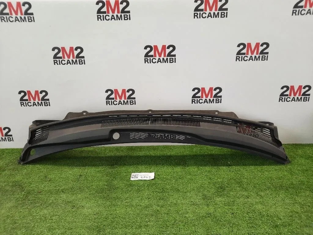 Griglia Copertura Cunetta Acqua 7233051K115PK SOTTOPARABREZZA Suzuki Splash 2008