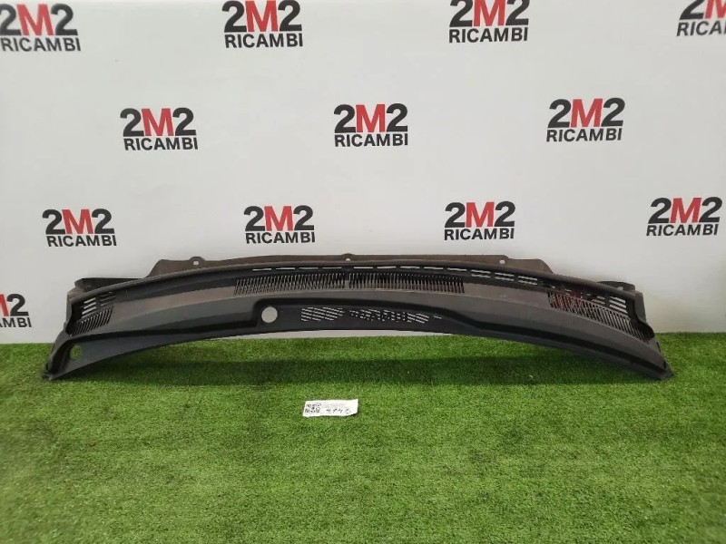 Griglia Copertura Cunetta Acqua 7233051K115PK SOTTOPARABREZZA Suzuki Splash 2008